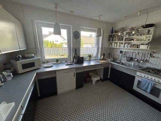 Küche Erdgeschoss links