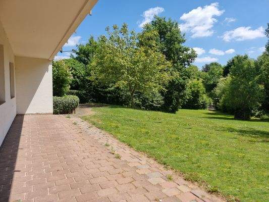 Großzügiges Wohnhaus in idyllischer Ortsrandlage