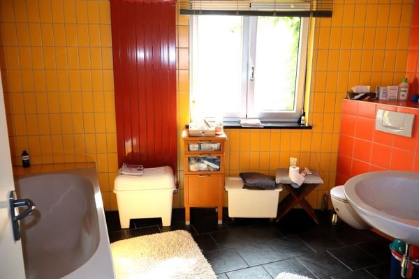 Hauptbadezimmer im OG