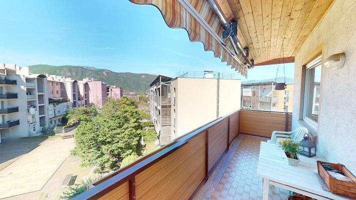 Leifers-Laives-4-Zimmer-Wohnung-quadrilocale-Leifers-Zentrum-Laives-Centro-mit-Garten-con-giardino-zwei-Stöcke-due-piani-Balkon-balcone-Bozen-Umgebung-bolzano-verkaufen-vendesi