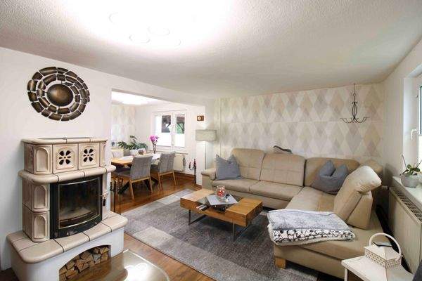 Wohnzimmer mit Kamin