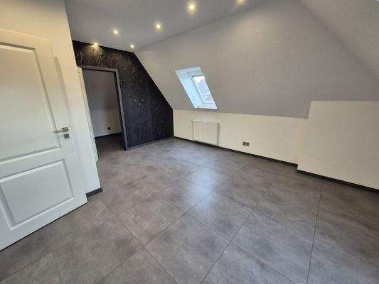 Zimmer 1 im Obergeschoss mit Ankleideraum