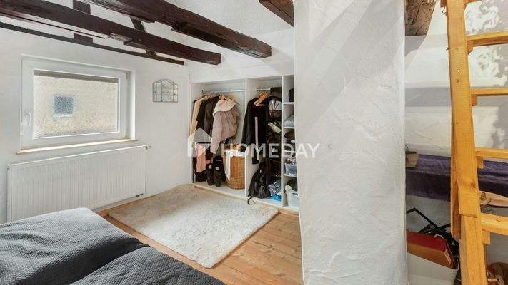 1. OG Schlafzimmer 1