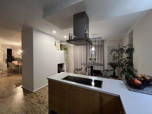 Küche mit Essbereich