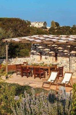 Trulli aus dem 17. Jahrhundert mit Pool