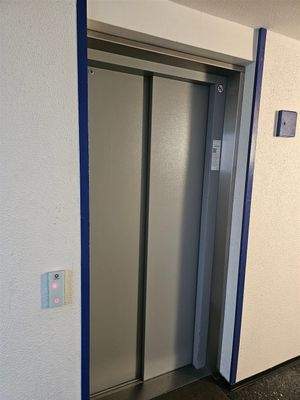 Gepflegte Aufzugsanlage 