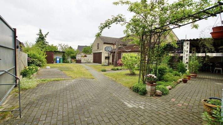 Garten / Grundstück