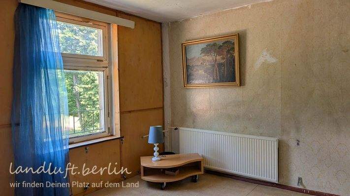 Zimmer im Westgiebel im 2.OG.jpg