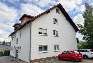 Gepflegtes Mehrfamilienhaus