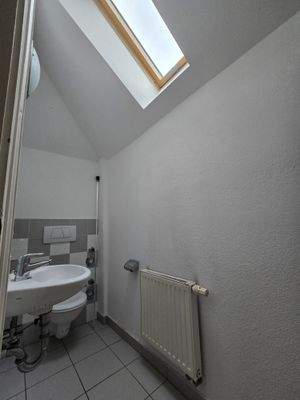 Radebeul- Rosenstr.7 DG Gäste-WC