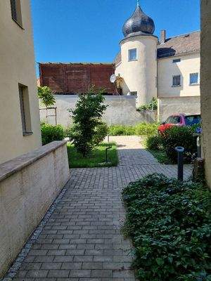 Weg zum Innenhof