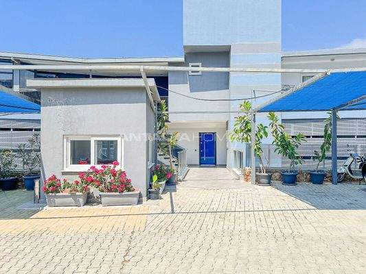 Sea and City View Apartment in a Social Complex in Alanya Kargıcak