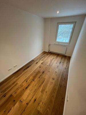 Kinderzimmer/Homeofficebereich