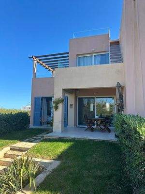 Kreta, Maleme: Erdgeschosswohnung zu verkaufen, nur wenige Schritte vom Strand entfernt