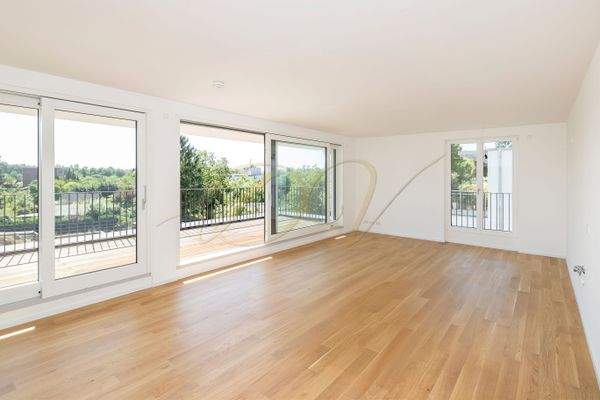 Wohnzimmer mit Terrasse