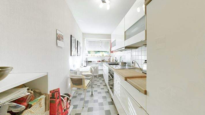 Küche - Beispielfoto, Ausstattung und Zustand können variieren