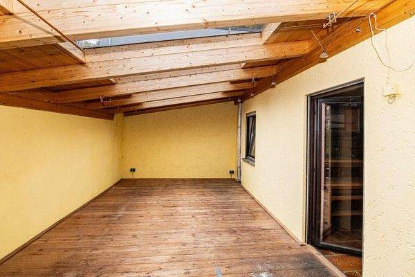 OG_Wintergarten_mit_Zugang_Balkon