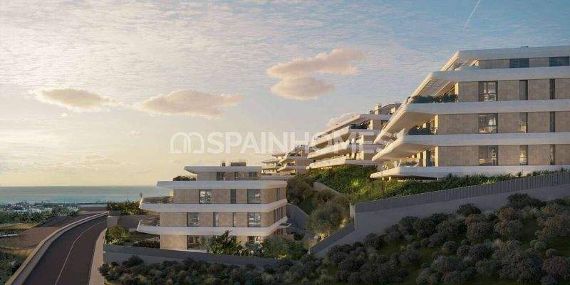 Quality Apartments with Sea Views in Peaceful Location in Estepona