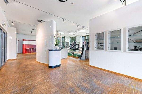 Großzügiger Showroom