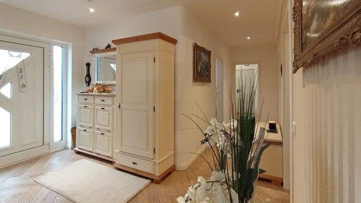 Hauseingangsbereich/ Flur Ansicht 1