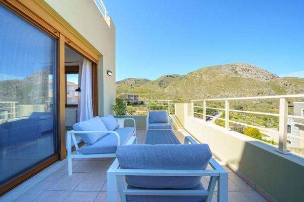Kreta, Megala Chorafia: Villa mit Meerblick und separatem Apartment zu verkaufen