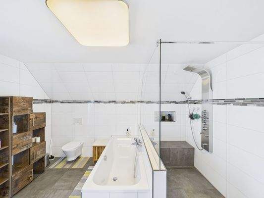 Tageslicht-Badezimmer