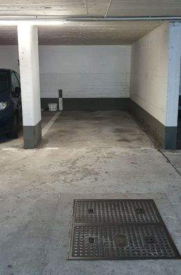 Tiefgarage Stellplatz.jpg