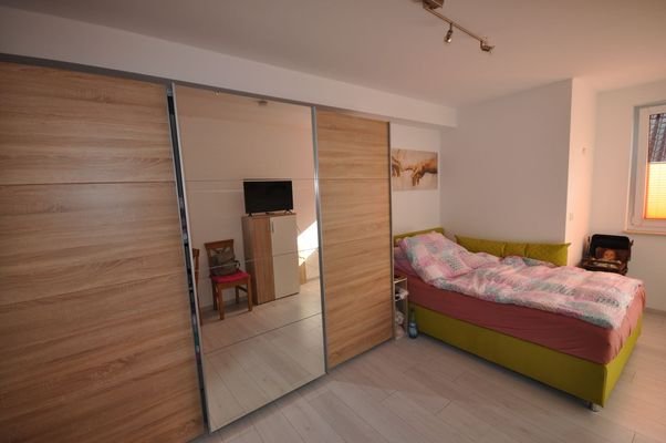 07 Schlafzimmer.JPG