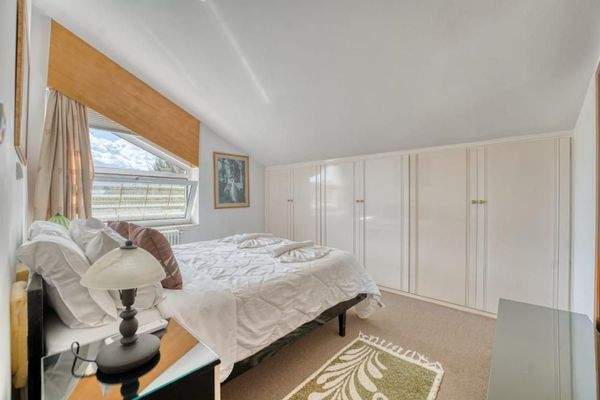 Kreta, Kalyves: Helle Villa zu verkaufen, nur wenige Schritte vom Meer entfernt