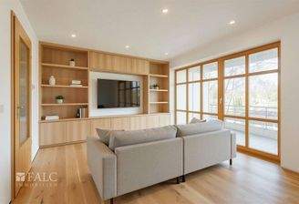 Wohnzimmer (virtuell möbliert)