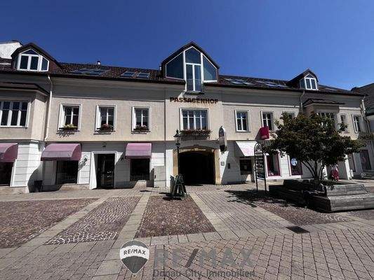 25 Passageneingang
