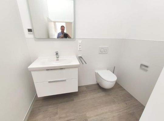 DG: Bad mit Dusche Bild 3