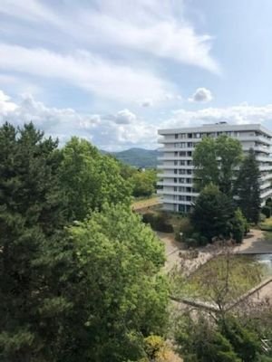 Blick vom Balkon bis zum Siebengebirge