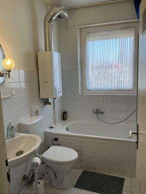 Bad (2. OG - Haus-Nr. 3a)