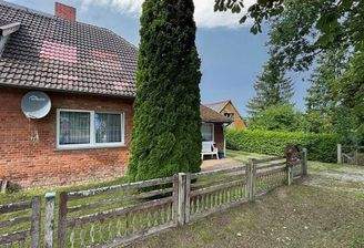 Straßenansicht des Hauses