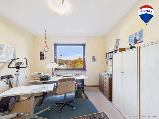 RE/MAX Immobilien DeLux Wohn-Geschäftshaus Merzig Büro