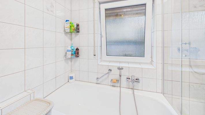 CAM04777G0-PR0044-STILL034