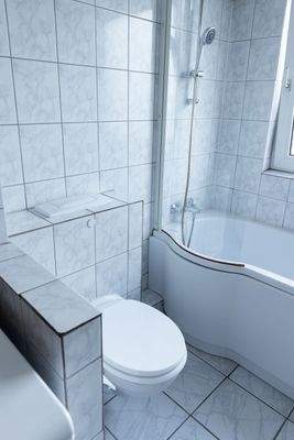 Badezimmer mit Badewanne