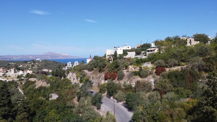 Kreta, Aspro: Grundstück in der Nähe von Almyrida Beach zu verkaufen