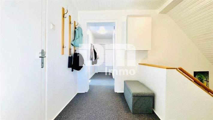 DG Flur / Diele / Treppenaufgang