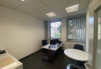 Büro 2.jpg