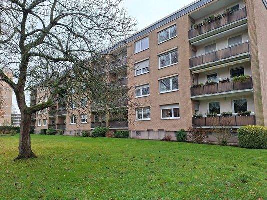 2-Haus-Gesamtansicht hinten.jpg