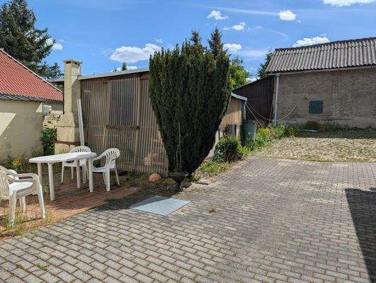 Innenhof mit Sitzecke