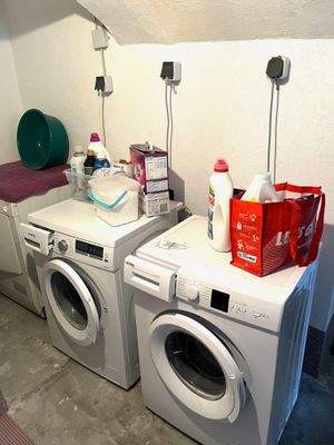 Waschmaschinenraum im Keller.jpeg