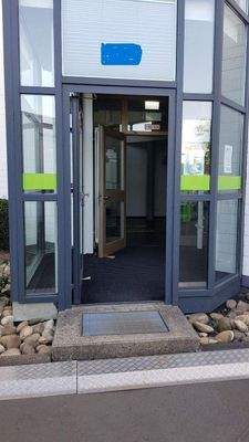 Eingang Büro 