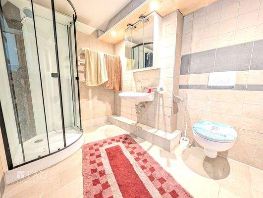 Badezimmer Altbau EG Einliegerwohnung 