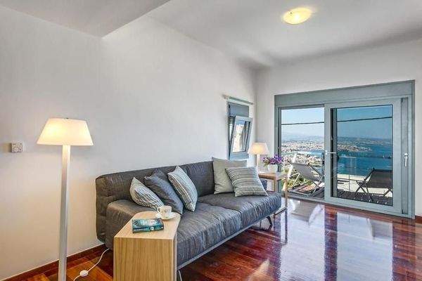 Kreta, Profitis Ilias: Zwei großzügige Villen mit erhöhtem Meerblick zu verkaufen