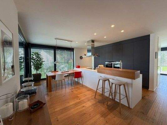 Küche mit Essbereich.jpg