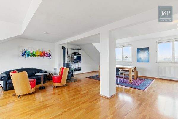 Offener Wohn-/Essbereich