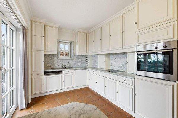 12 Maisonette Küche.jpg